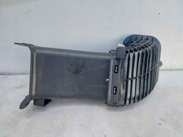 BMW 13717613156 Воздухозаборник воздушного фильтра в наличии Ровно