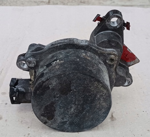 146505758R RENAULT Вакуумный насос купить в Ирпень