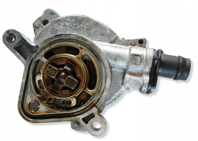 RENAULT 146508066R Насос вакуумный в наличии Ирпень