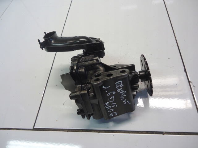 RENAULT 150003817R Масляный насос в наличии Кривой Рог
