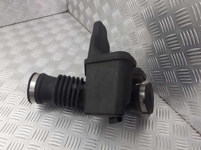 165768J010 Nissan/Infiniti