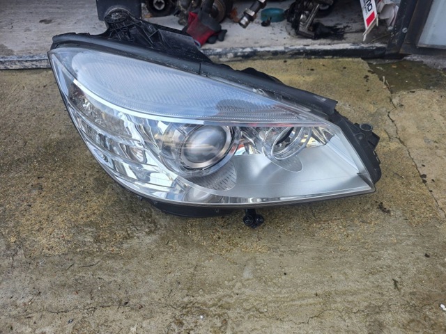 MERCEDES 2048203059 Фара правая в наличии Николаев