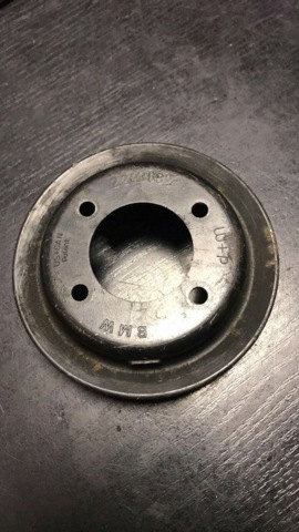 Шкив водяного насоса 2243682 BMW