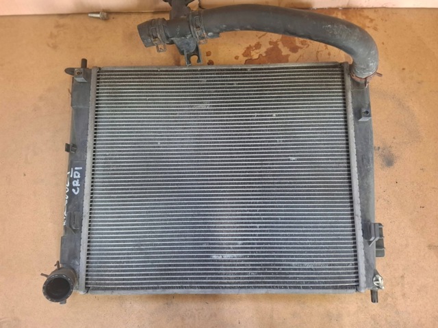 HYUNDAI 25310B2400 Радиатор охлаждения двигателя в наличии Украина