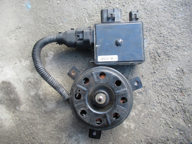 HYUNDAI 253852V700 в наличии Полтава