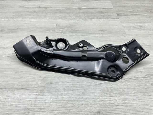 2G0806929D VAG Суппорт радиатора нижний купить в Черкассы