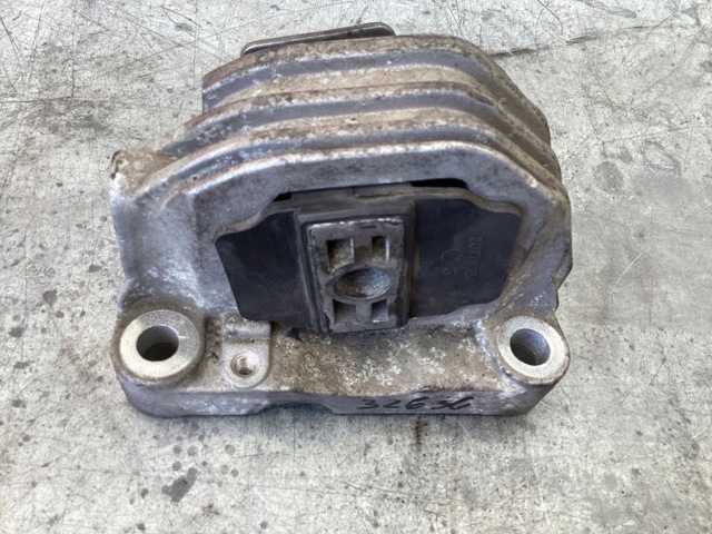 VOLVO 30776354 Верхняя опора двигателя в наличии Ирпень