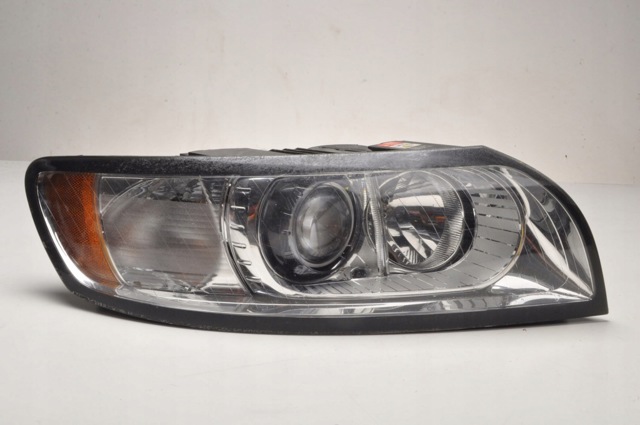 31299620 VOLVO Правая фара купить в Ровно