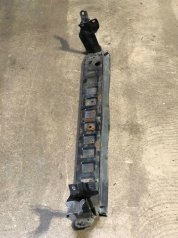 31368100 VOLVO Балка радиатора нижняя купить в Ужгород