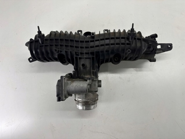 31411865 VOLVO Коллектор впускной купить в Ровно