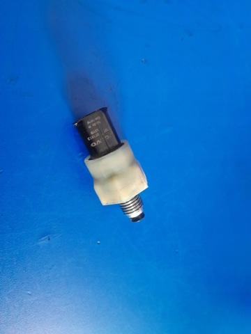 31474187 VOLVO Датчик давления масла купить в Ужгород