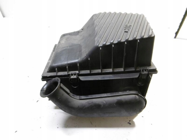 Корпус воздушного фильтра Volkswagen Passat 3A2, 351, 312