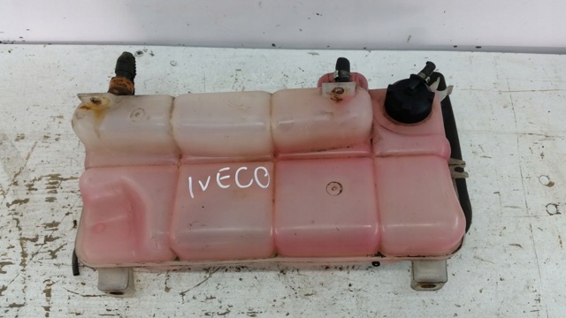 Бачок радиатора 42107261 IVECO