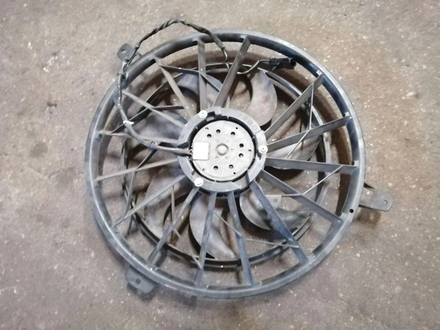 Вентилятор охлаждения 52079528 CHRYSLER