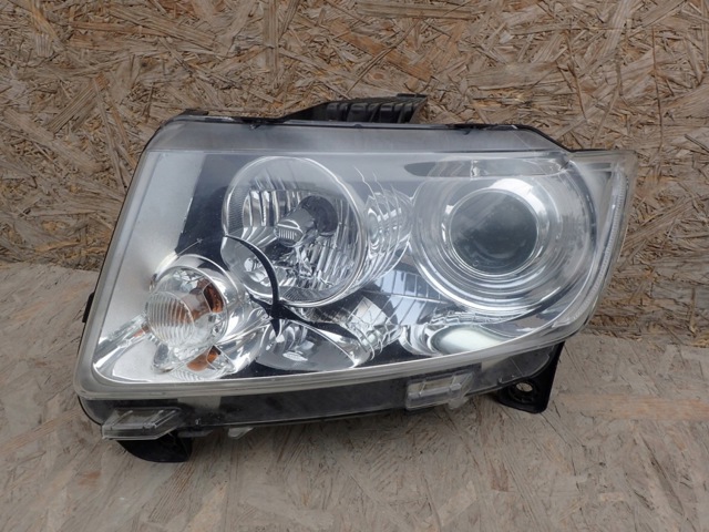 CHRYSLER 55079409AH Левая фара в наличии Черкассы