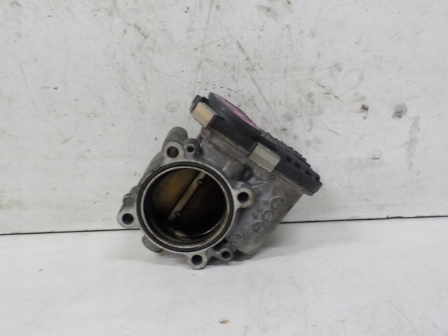 Блок дроссельной заслонки 55565260 OPEL