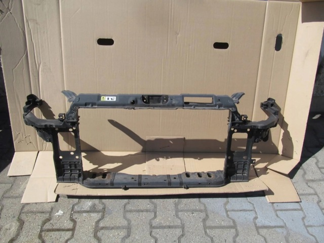 HYUNDAI 641013X000 Рамка радиатора в наличии Хмельницкий