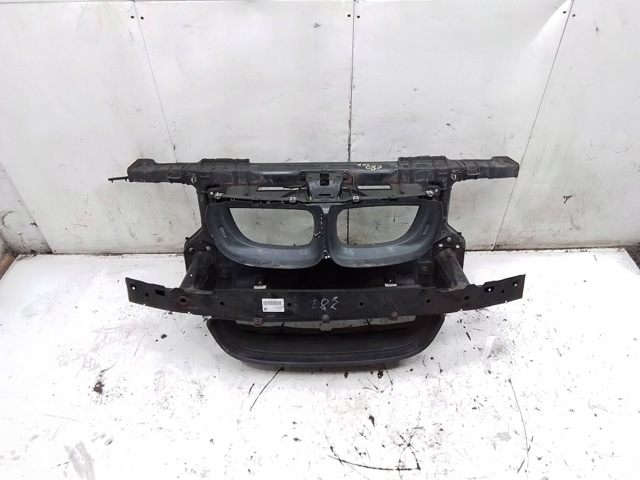 Шина бампера переднего 7058450 BMW