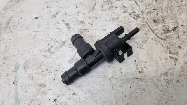 7643106 BMW Клапан вентиляции газов топливного бака купить в Павлоград