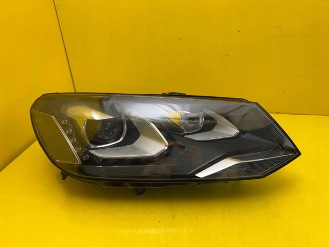 VAG 7P1941754 Правая фара в наличии Тернополь