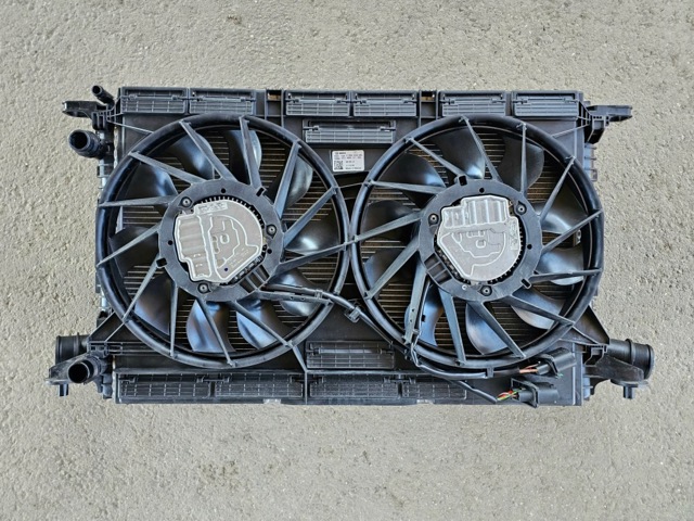 VAG 80A816411J Радиатор кондиционера в наличии Харьков