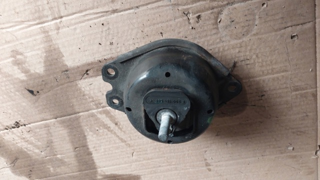 RENAULT 8200181589 Правая подушка двигателя в наличии Ирпень