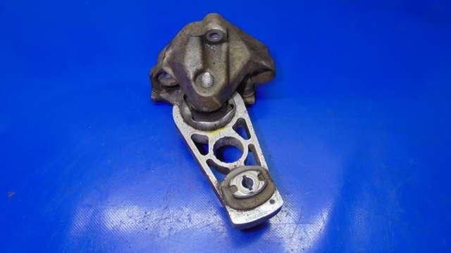 8200292832 RENAULT Подушка (опора) двигателя нижняя купить в Винница
