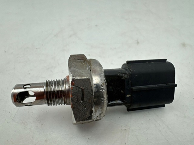 8944833010 TOYOTA Датчик давления масла купить в Николаев