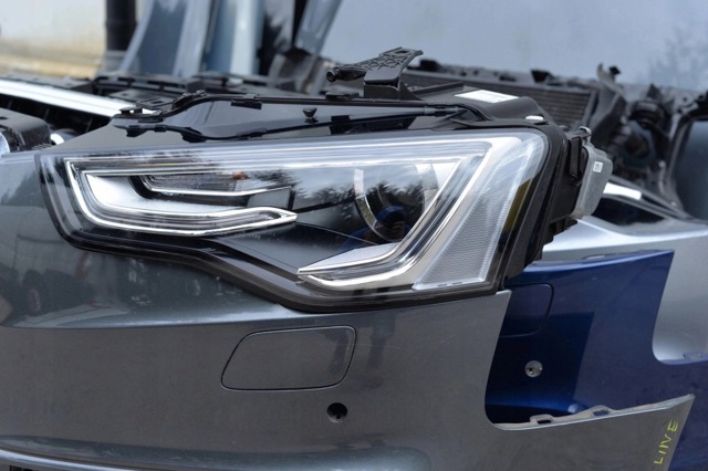 8T0941753C VAG Левая фара купить в Одесса