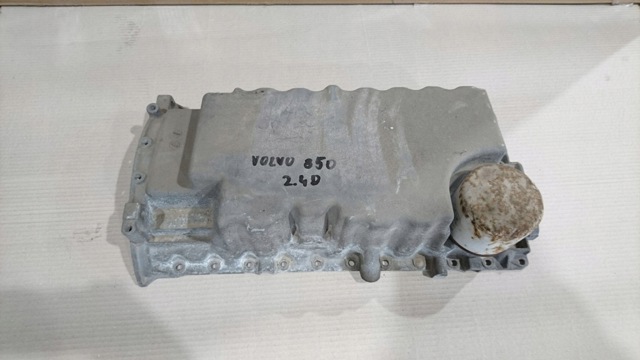 VOLVO 9146845 Поддон двигателя в наличии Ирпень