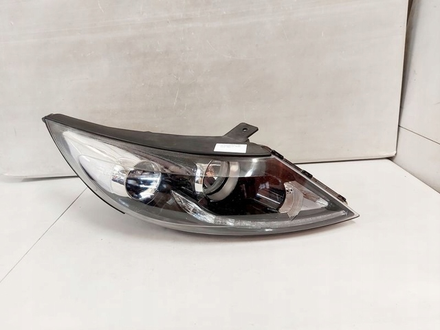 HYUNDAI 921023U310 Правая фара в наличии Черкассы