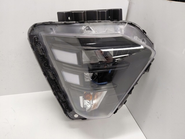 HYUNDAI 92102BE050 Фара правая в наличии Кривой Рог