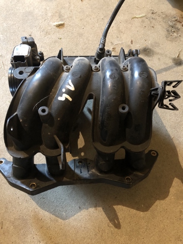 Коллектор впускной 9638425180 PEUGEOT