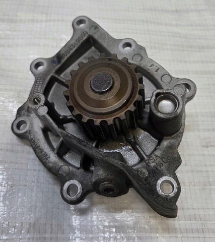 FORD 9684319880 Помпа водяная (насос) охлаждения в наличии Ужгород