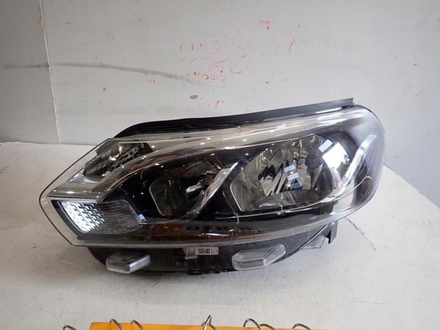 9808581280 TOYOTA Левая фара купить в Запорожье
