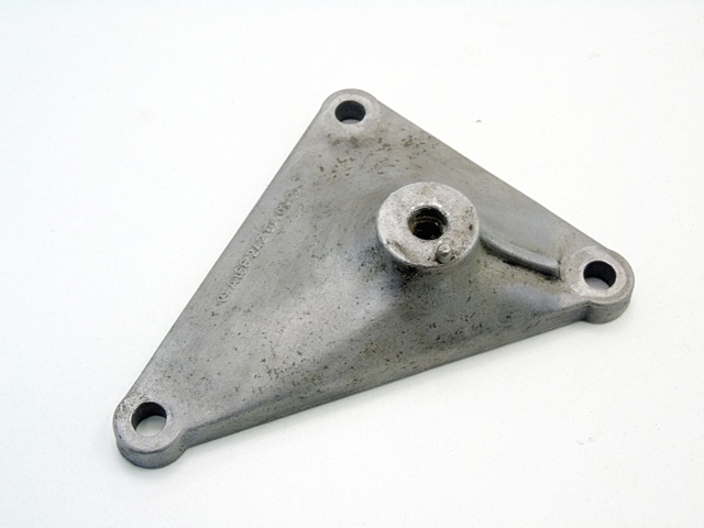 Кронштейн КПП A1682420401 MERCEDES