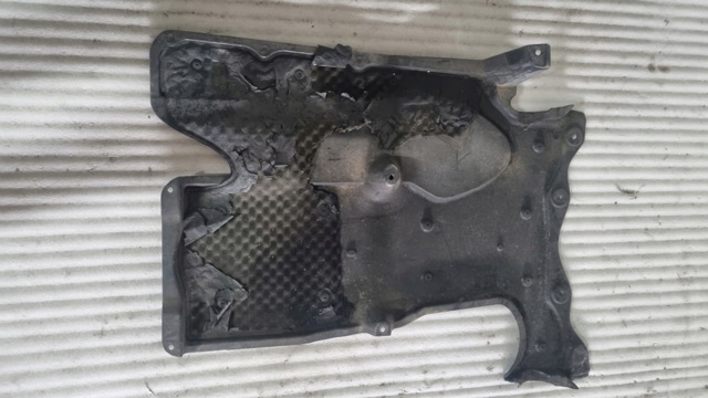 MERCEDES A2215242530 Защита двигателя задняя в наличии Ужгород