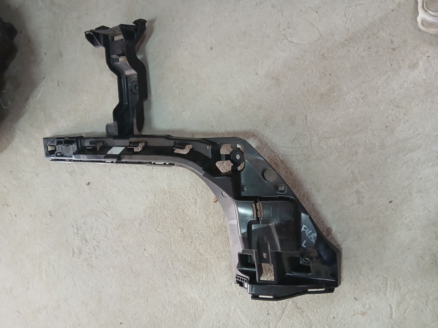 Крепление бамера левое 51127381119 BMW