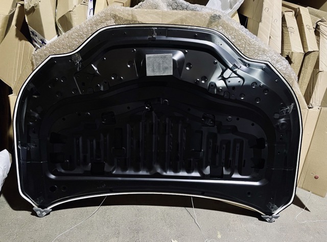 TOYOTA 5330178060 Капот в наличии Черновцы