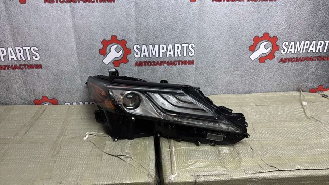 Вставка фары правой 8111006G30 TOYOTA