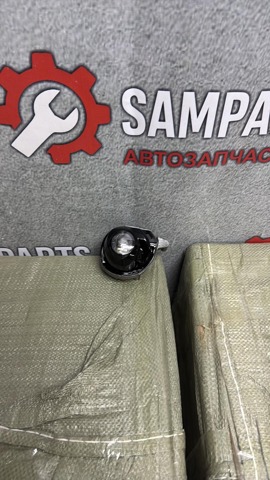 Противотуманная фара левая B63B51690A MAZDA