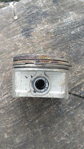 TOYOTA 1321128061A0 Поршень с пальцем без колец, STD в наличии Павлоград