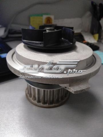 Водяной насос 1987949733 BOSCH