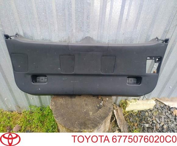 Обшивка багажника 6775076020C0 TOYOTA