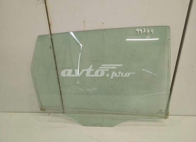 Стекло задней двери, правой 1207449 FORD