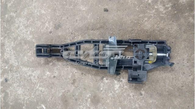 Держатель наружной ручки двери, передней левой 1480070 FORD