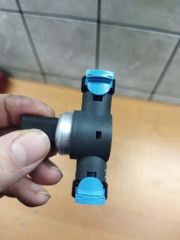 31405791 VOLVO Датчик давления топлива купить в Ровно