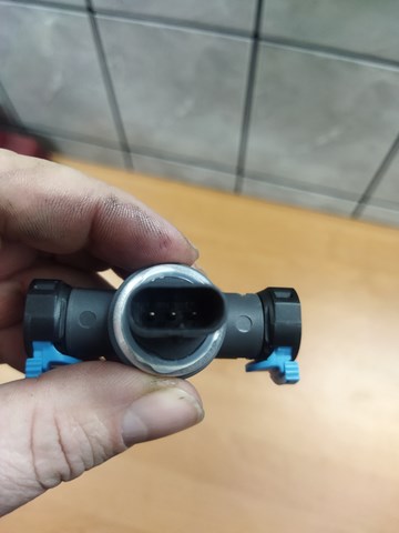 31478293 VOLVO Датчик давления топлива купить в Полтава