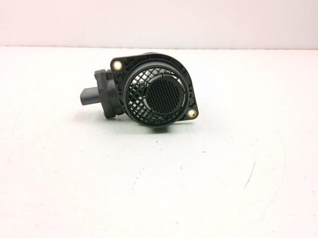 037906461C VAG Датчик потока (расхода) воздуха, расходомер M.A.F. - (Mass Airflow) купить в Каменское