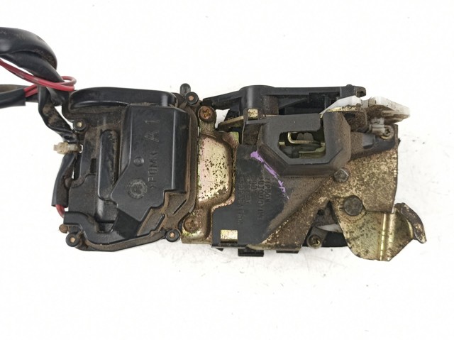 MAZDA CB0773310D Замок двери задней левой в наличии Кривой Рог